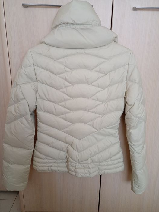 Дамско пухено яке Guess