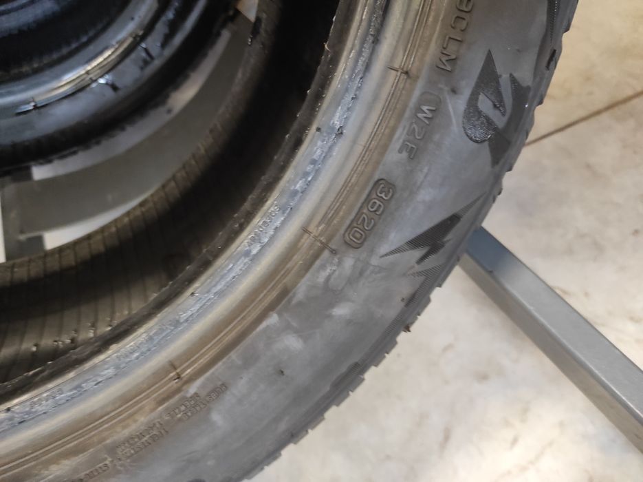 215/55/17 Bridgestone