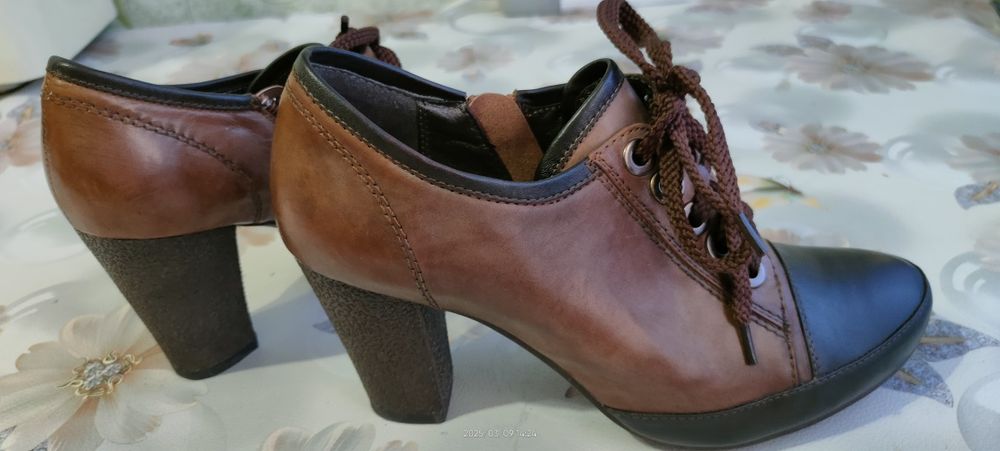 Продаются ботильоны из натуральной кожи