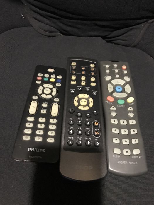 Продам оригинальные пульты на Onap, Hisence