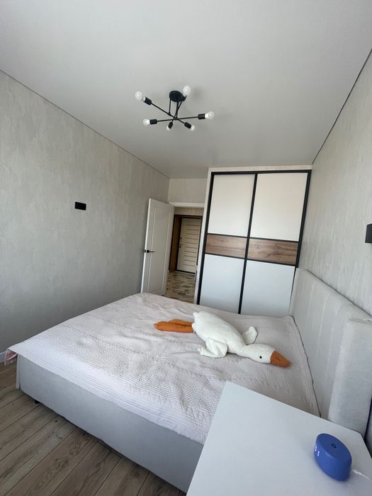 Продам  евро-трехкомнатную квартиру