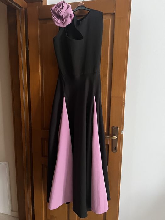 Vand rochita , salopeta purtata o singura data