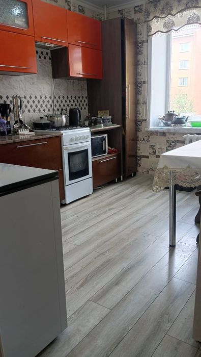 Продам квартиру район береке