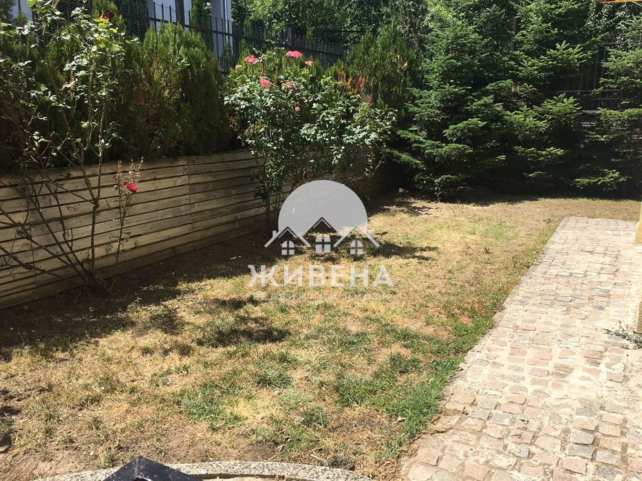 Четиристаен апартамент под наем с паркомясто, м-т Евксиноград