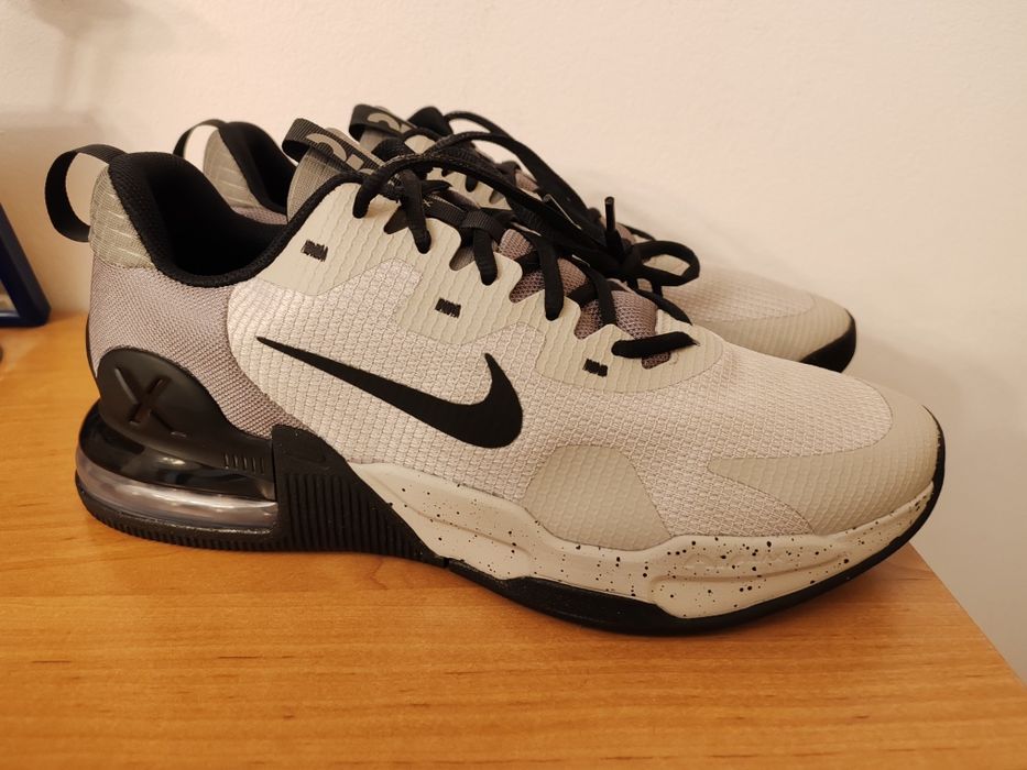 Vind Jordan Nike original  47 și 46