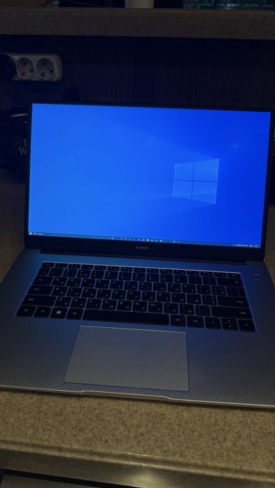 Продам ноутбук Huawei
