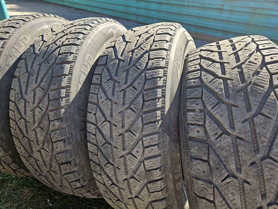 Зимние шины на 235/60 R18