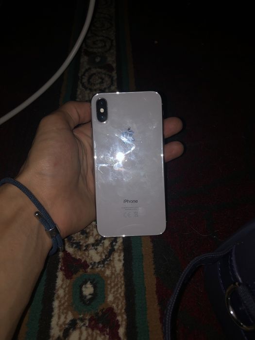 Iphone x silver.