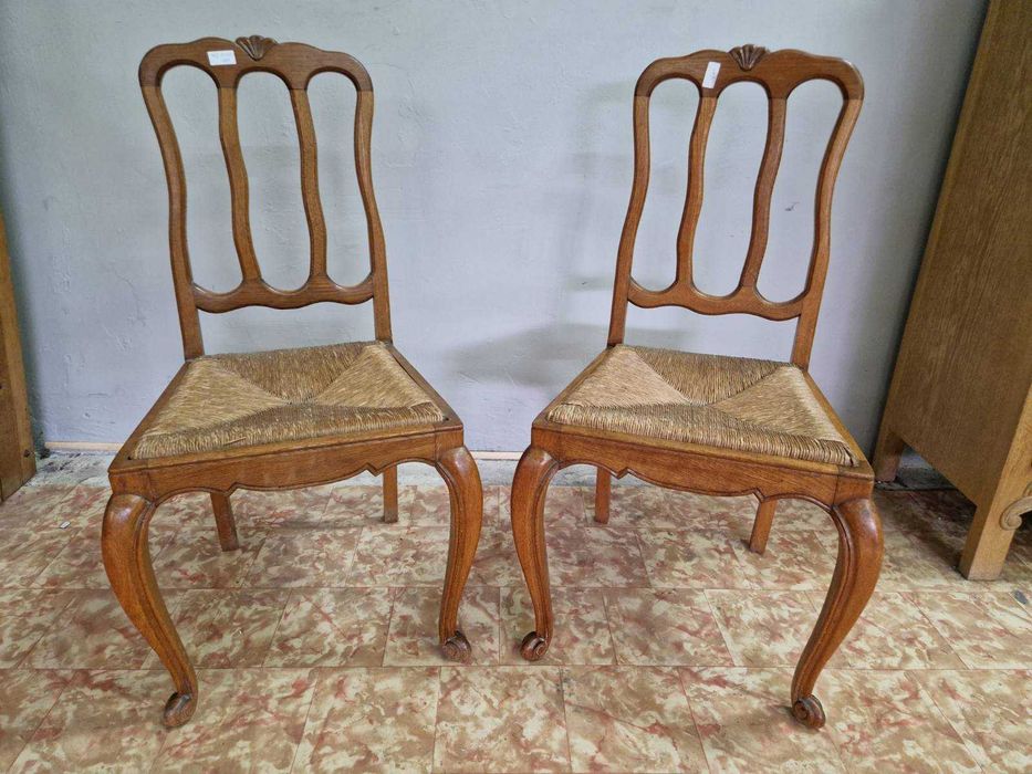 Два броя трапезни столове бял дъб в стил "ЛУИ XV"