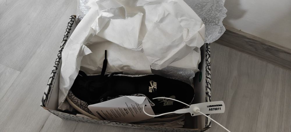 Nike Air Jordan 1 Retro Low OG Elephant