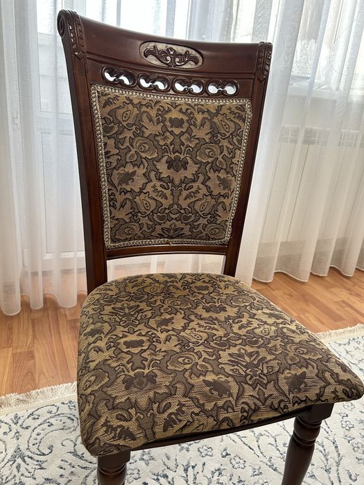 Продам стулья для гостиной