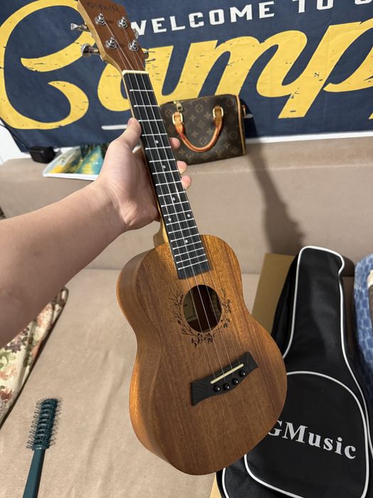 Укулеле идеальная состояние