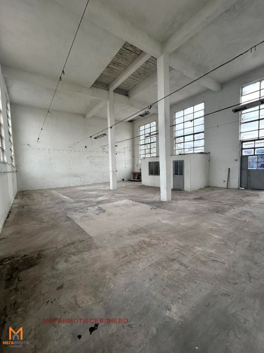 Дава под наем гр. Севлиево - гр. Севлиево 180m²