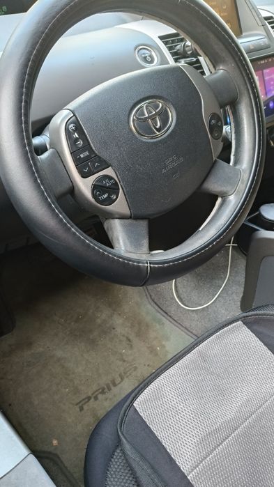 Vând Toyota Prius G2