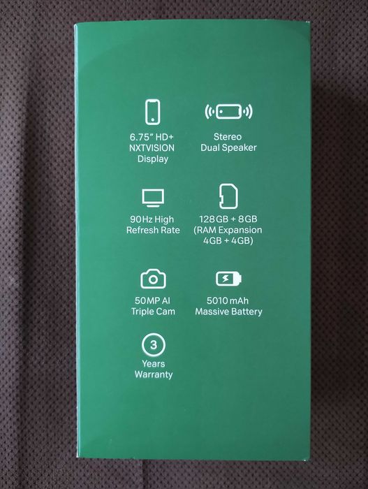 Продавам Чисто нов GSM A1 Alpha Eco в гаранция!