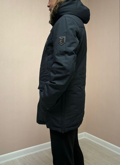 Куртка зимняя классика.