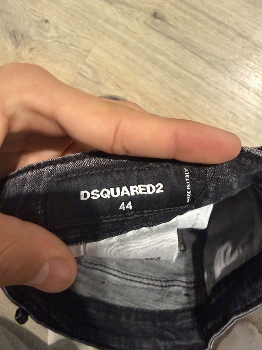 Черни мъжки дънки dsquared2 44 номер