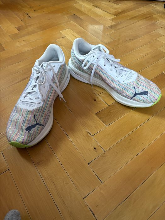 Маратонки Пума.