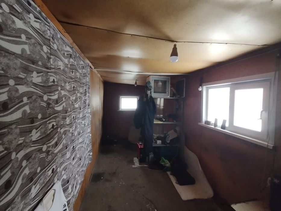 Контейнер 20 футовый.