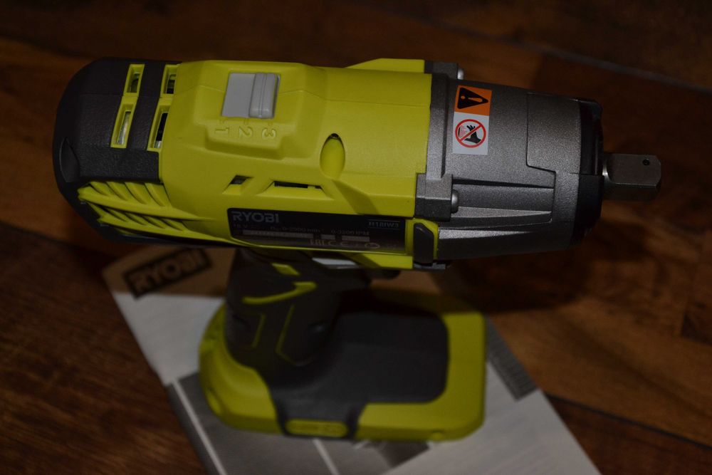 Акумулаторен гайковерт Ryobi R18IW3