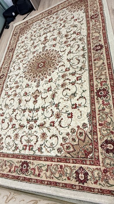 Продам ковёр 150*230см
