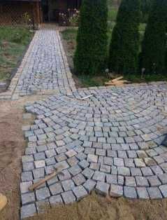 Piatra Cubica Andesit