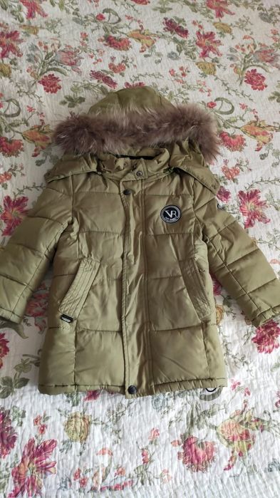 Продам куртку зимнию