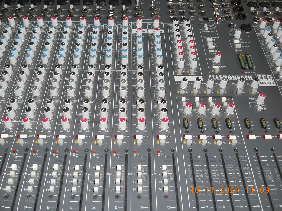 Mixer Allen&Heath 428 ZED