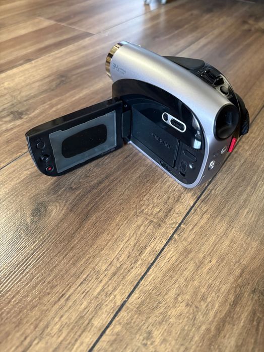 Samsung SC-DX103 или VP-DC171.