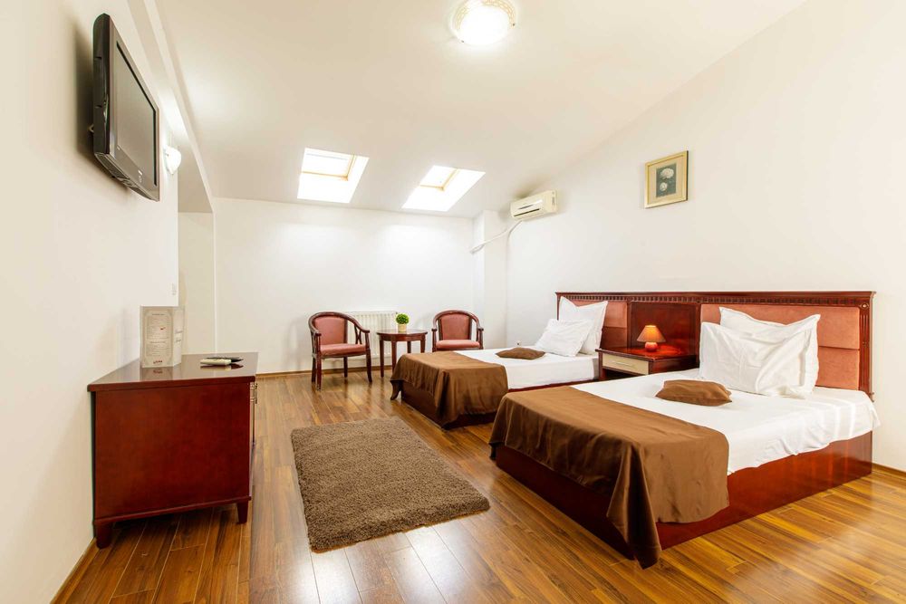 Inchiriere garsoniera - hotel Lira Pacific