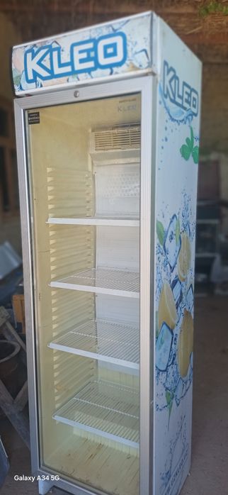 Холодилник клео витрина  рабочи