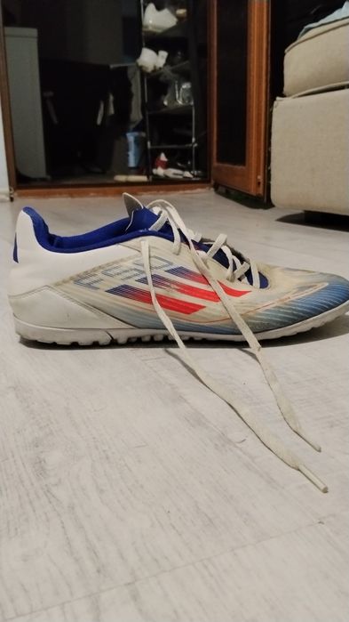 Ghete fotbal adidas f50