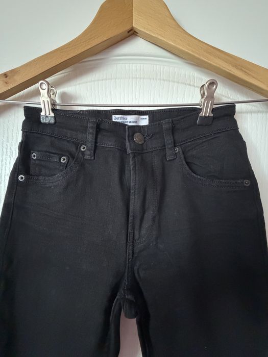 Дънки с ефект Bershka 34 размер