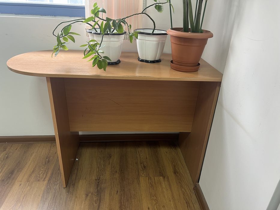 Продается стол приставка
