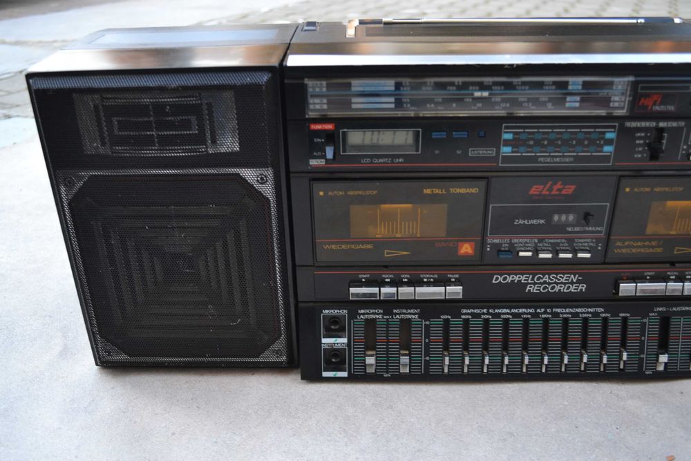 Casetofon Portabil Elta model 6940