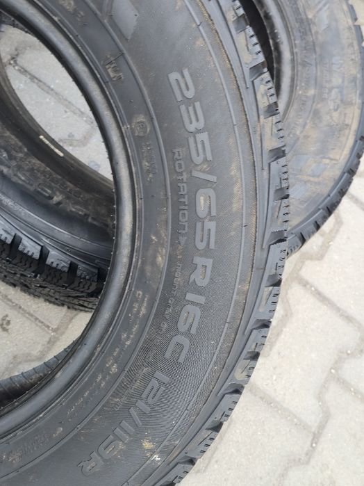235 65 16c nokian