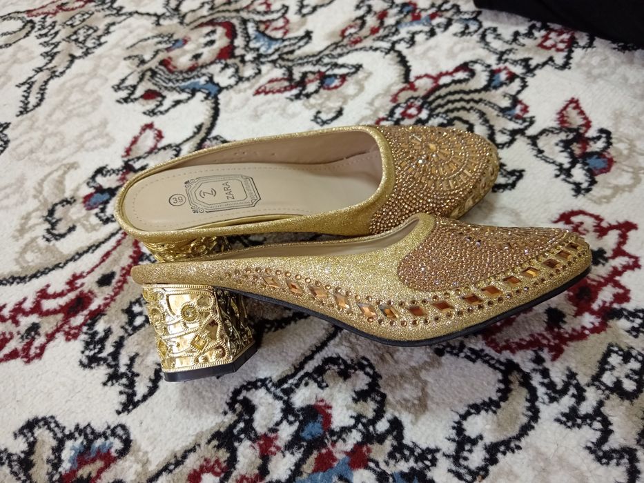 Kelinlar uchun chiroyli tapochka