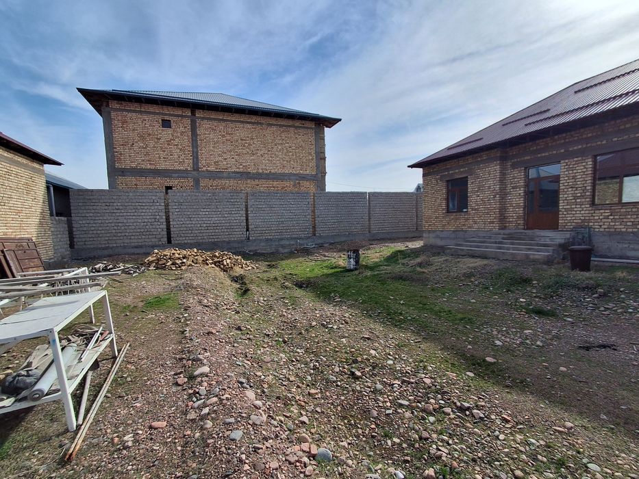 Янги ДСК уй сотилади 6 сотих