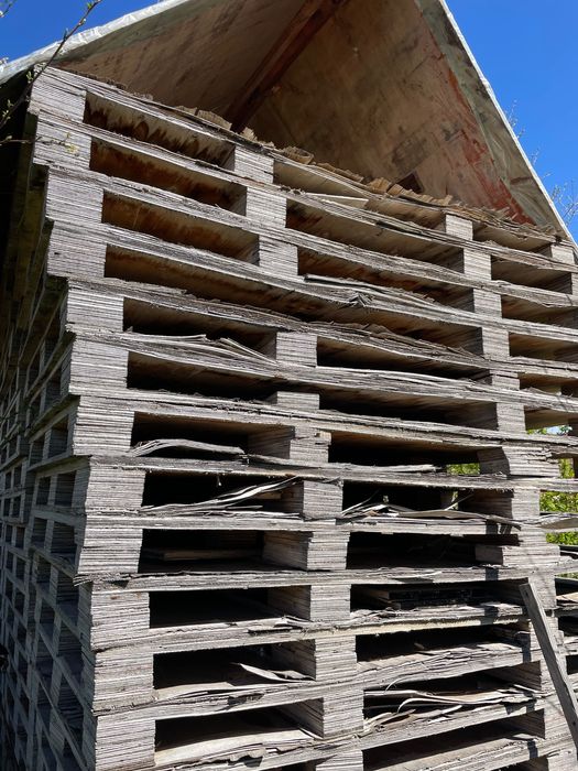 Дървен материал / шперплат