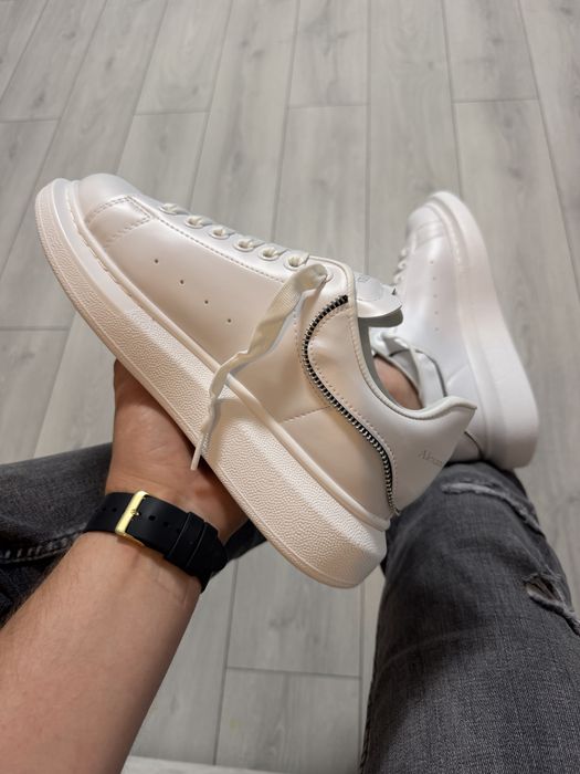 Adidasi Barbati Alex. Mcq. Zipper Full Alb!