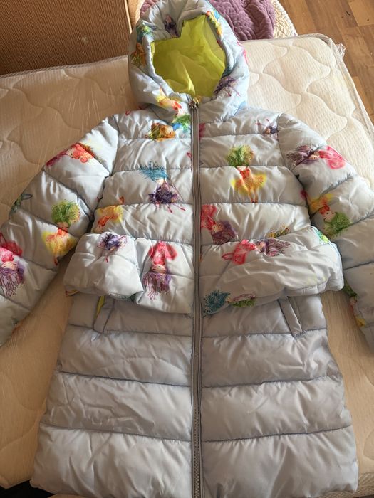 Продам детскую куртку новая