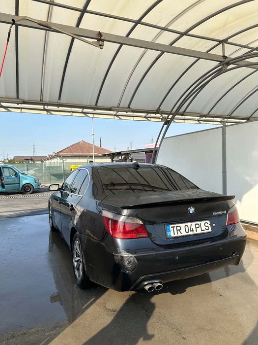 Vând bmw  1000€ merge bine