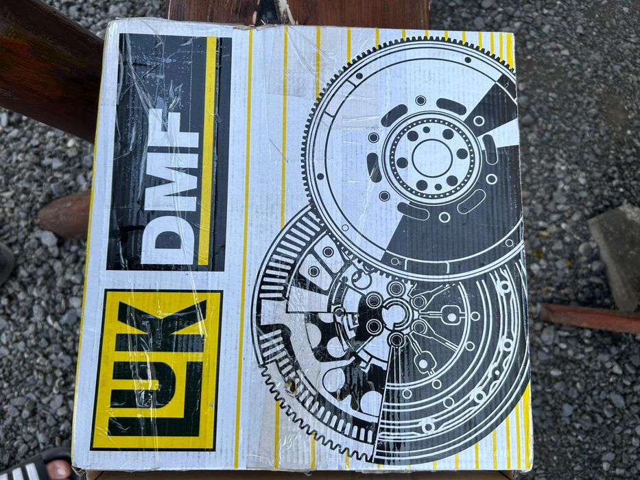 Volanta cu masa dubla Volkswagen Tiguan CBAB, 415045710 Luk