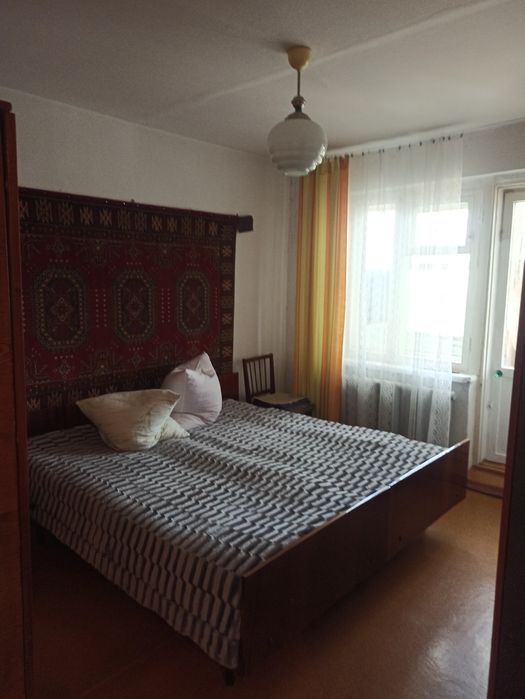 Продам 2 ком.кв на 15 мкр