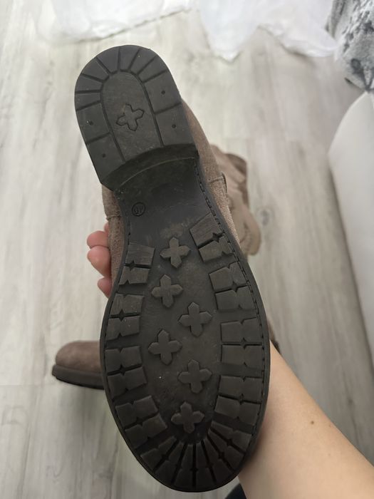 Cizme din piele naturala