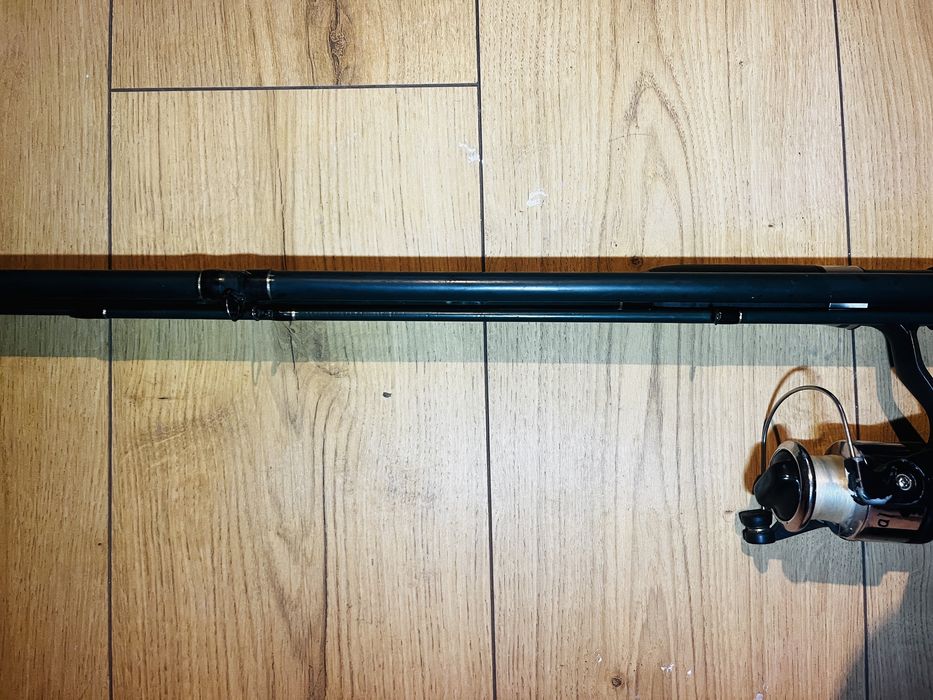 Feeder folosit stare foarte bună