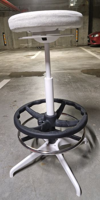 Scaune de bar rotative