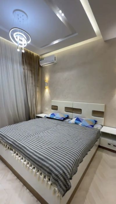 Ibn Sino Stroy mart yonida Dubleks 6 xona + 2 xoll 106 + 106 kv 1 etaj