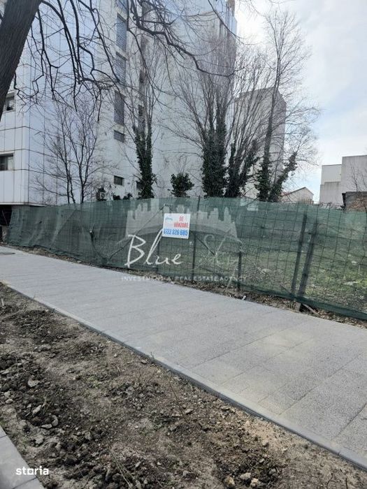Teren 739 mp cu vizibilitate excelenta la Bulevardul Mamaia