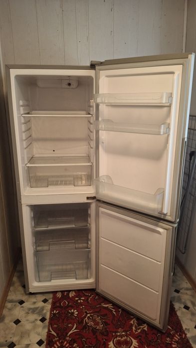 Холодильник в рабочем состоянии